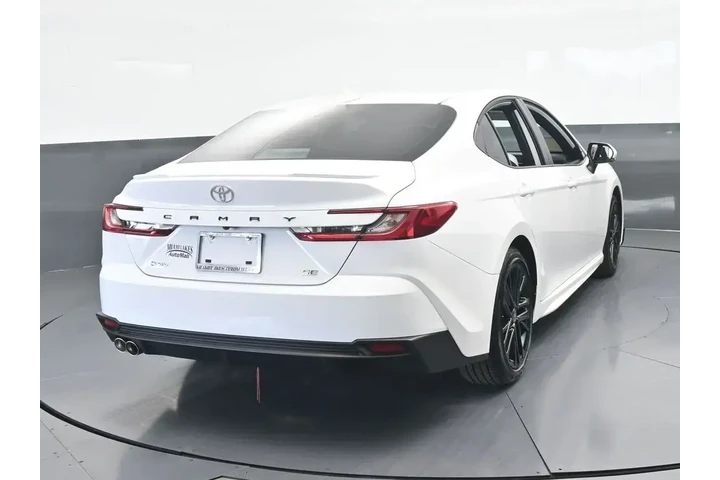 $29999 : Toyota Camry 2026 SE 4dr Sed image 5