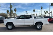 $29358 : Toyota Tacoma 2022 4x2 SR 4d thumbnail