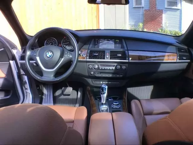 $5000 : 2010 BMW X5 xDrive30i image 3