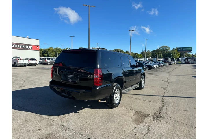 $6980 : 2011 Suburban 4WD 4dr 1500 LT image 2