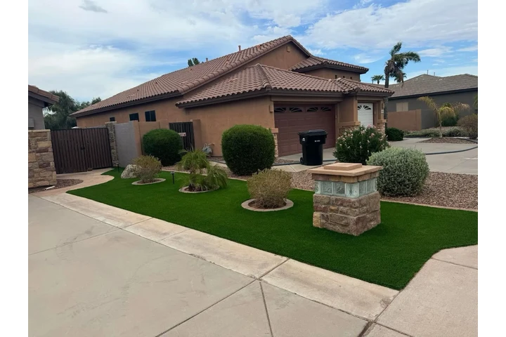 DORO'S LANDSCAPING image 2