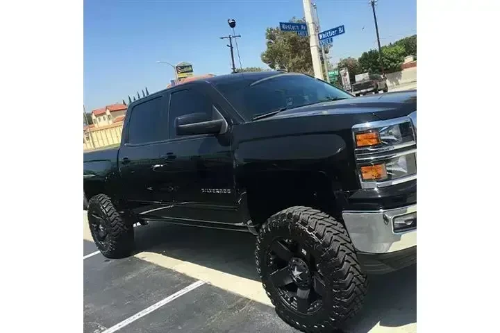 Salinas Tires Service image 2