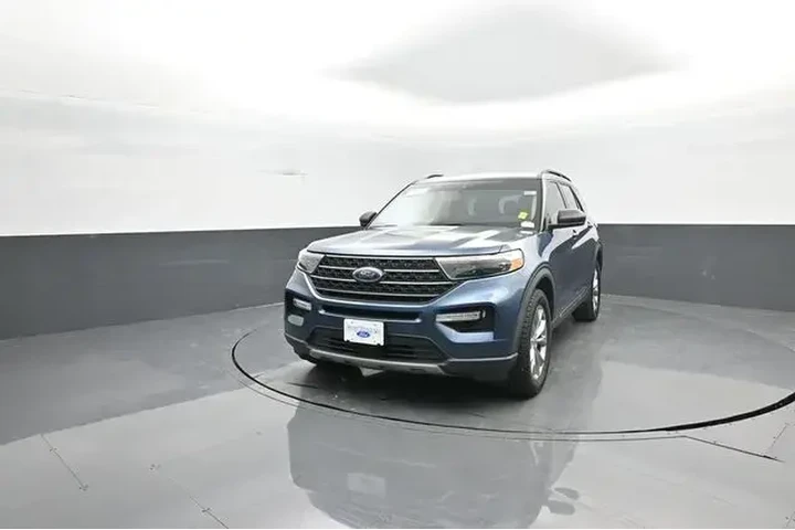 $21546 : Ford Explorer 2020 AWD XLT 4 image 3