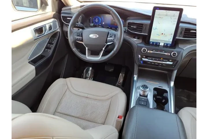 $29988 : Ford Explorer 2020 AWD Plati image 4