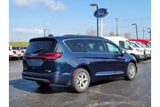 $39281 : Chrysler Pacifica 2023 AWD L thumbnail