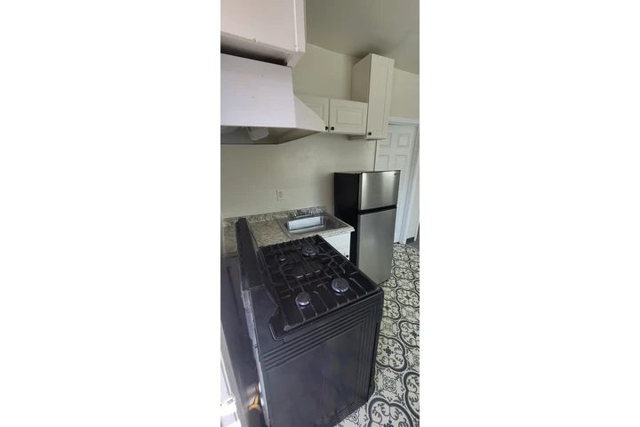 $1500 : renta image 5