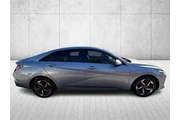 $17635 : Hyundai ELANTRA 2023 SEL 4dr thumbnail