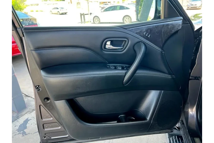 2024 QX80 LUXE 4WD image 10