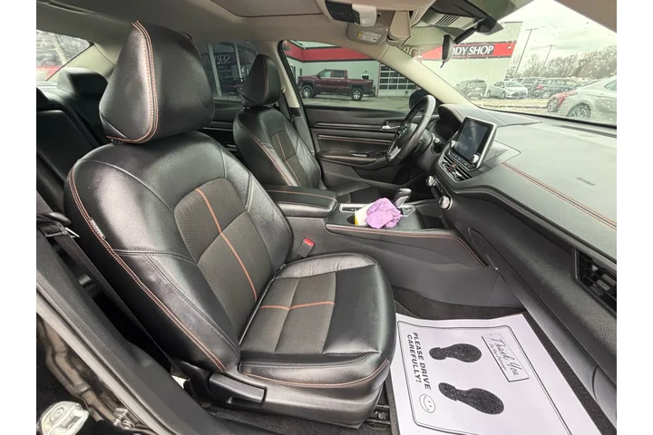 $17980 : 2022 Altima 2.5 SR AWD Sedan image 9