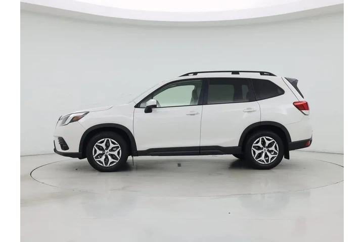 $28998 : Subaru Forester 2024 AWD Pre image 3