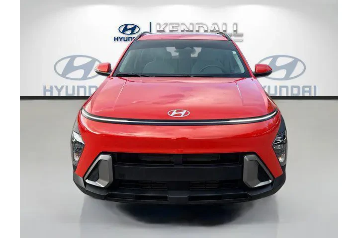 $19598 : Hyundai KONA 2024 SEL 4dr Cr image 2
