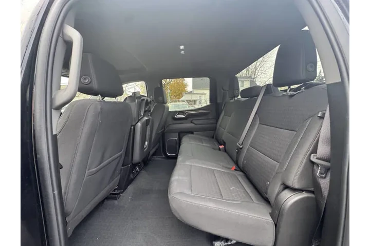 2023 Silverado 1500 LT image 9