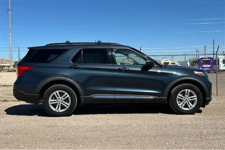 $31777 : Ford Explorer 2022 AWD XLT 4 image 3