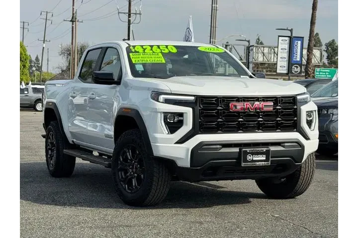 $39988 : GMC Canyon 2025 4x4 Elevatio image 2