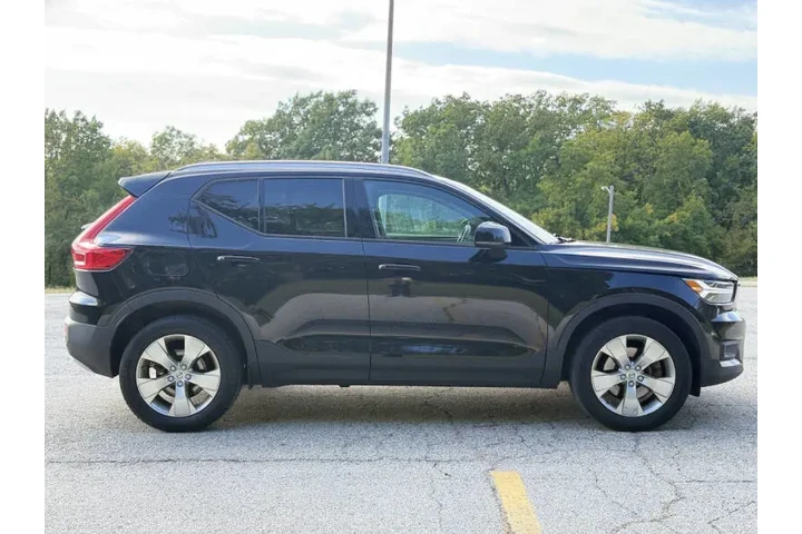 $16999 : 2021 XC40 T4 Momentum image 6