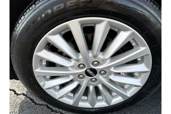 $16990 : Lincoln MKC 2019 Premiere 4d image 10