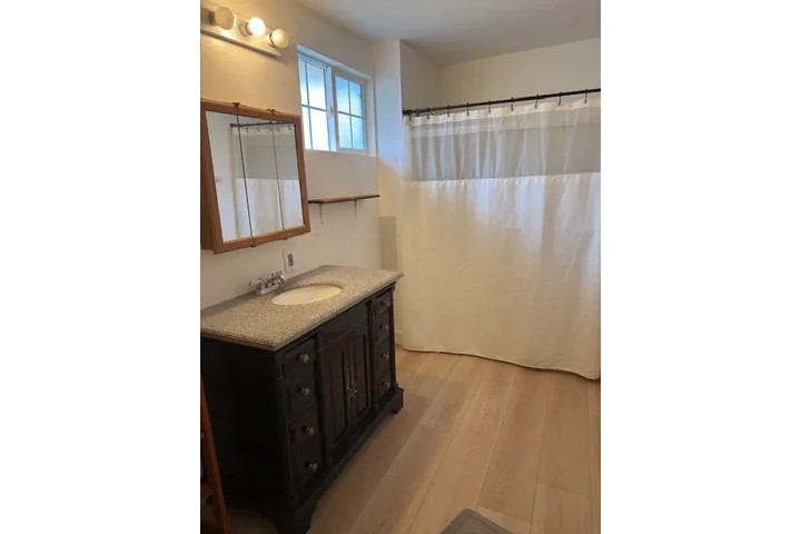 $1900 : Casa Privada image 6