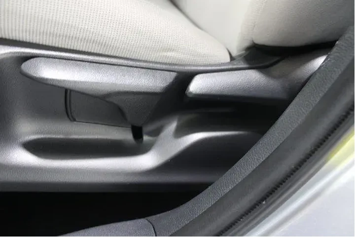 $22921 : Toyota Corolla Cross 2022 L image 4