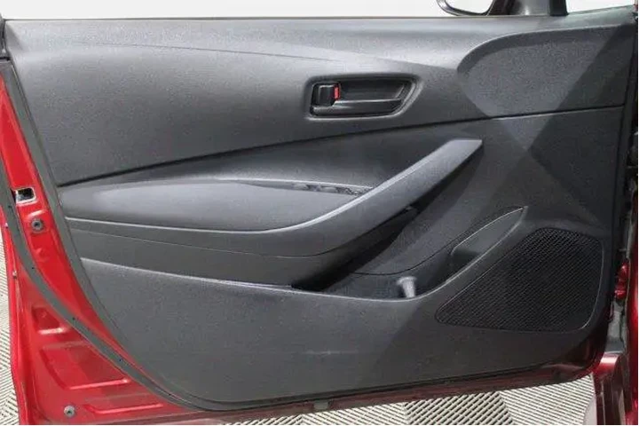 $20998 : Toyota Corolla 2023 LE 4dr S image 6