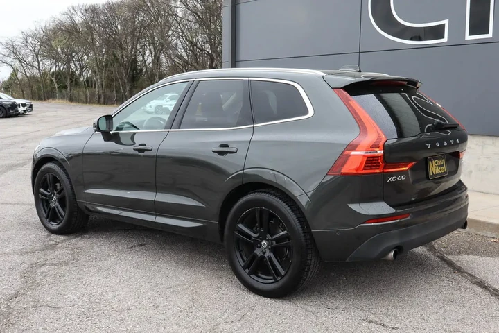 $17949 : 2019 XC60 T5 AWD Momentum image 6