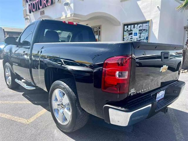 $29995 : Pre-Owned 2013 Silverado 1500 image 4