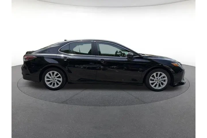$22629 : Toyota Camry 2024 LE 4dr Sed image 5