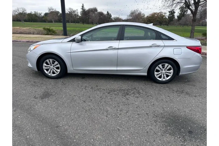 $7995 : 2012 Sonata GLS image 4