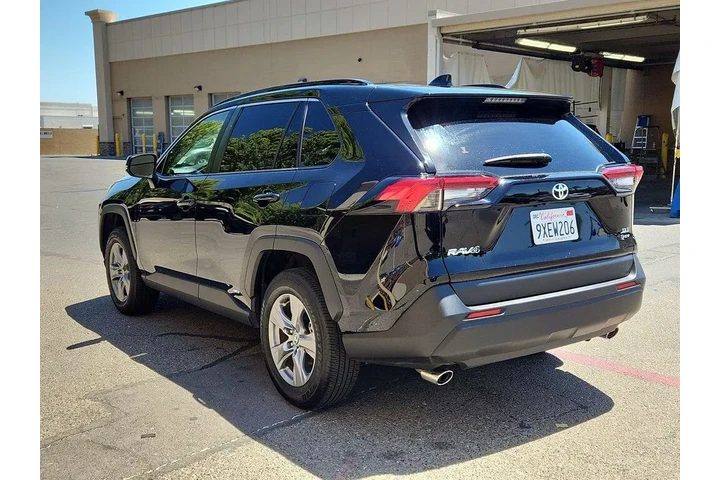 $38998 : Toyota RAV4 Hybrid 2025 AWD image 7