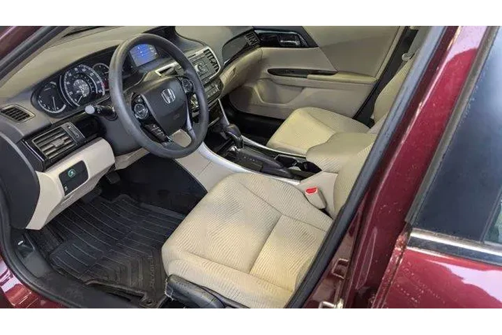 $9999 : Honda Accord 2016 LX 4dr Sed image 5