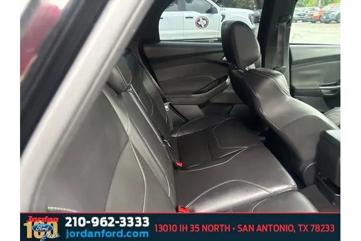 $13959 : Ford Focus 2017 ST 4dr Hatch image 9