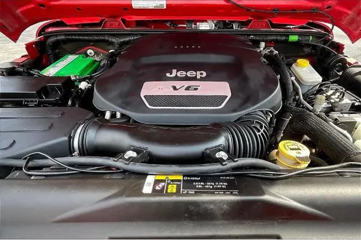 $18999 : Jeep Wrangler JK Unlimited 2 image 10