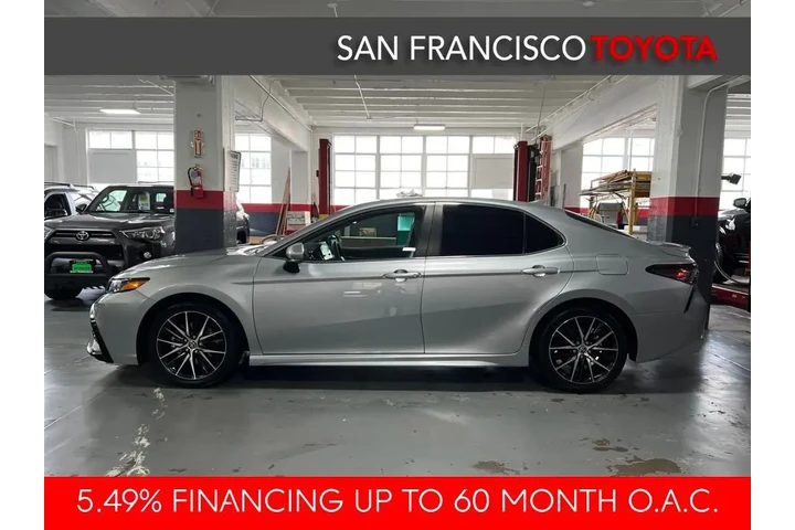 $26688 : Silver Certified2022 Camry Hy image 2