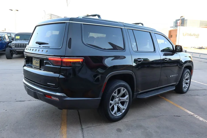 $33988 : 2022 Wagoneer Series II 4x4 image 5