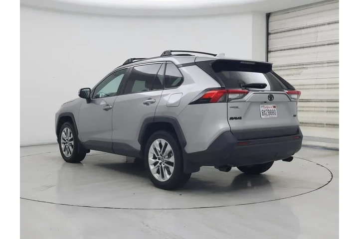 $20998 : Toyota RAV4 2021 XLE Premium image 2