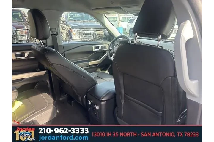 $31599 : Ford Explorer 2023 XLT 4dr S image 9