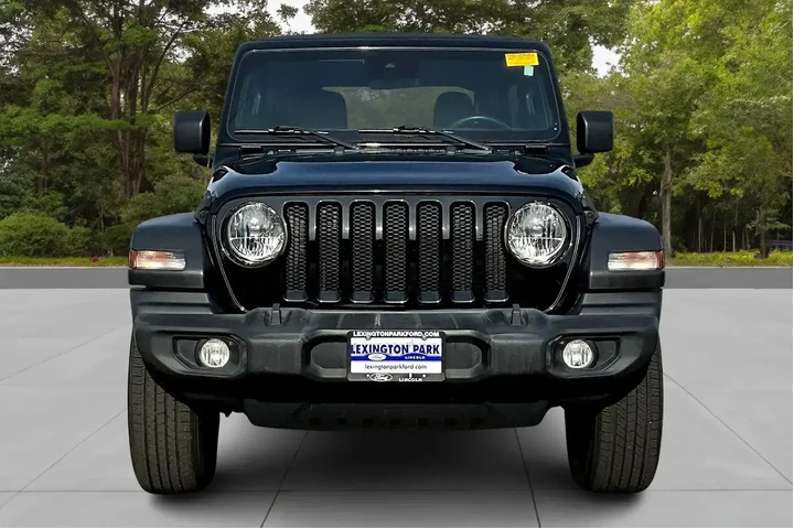 $27500 : Jeep Wrangler Unlimited 2021 image 2