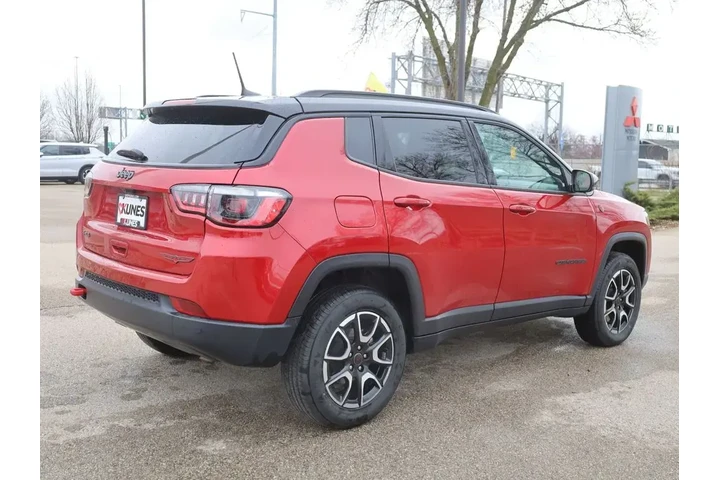 $24577 : Jeep Compass 2025 4x4 Trailh image 10