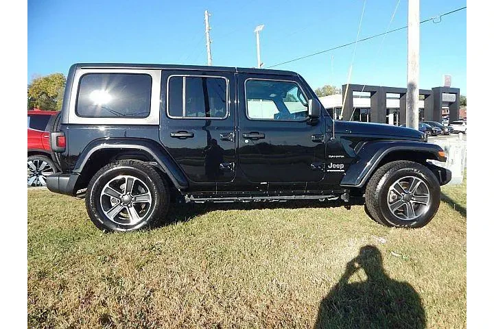$34933 : Jeep Wrangler 2023 4x4 Sahar image 2