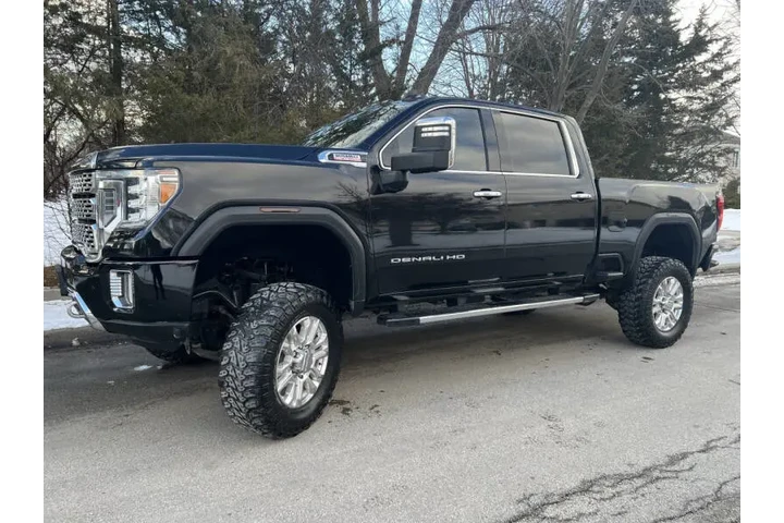 $44991 : 2020 GMC Sierra 2500HD Denali image 10