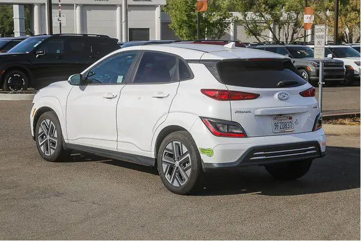 $17991 : Hyundai KONA Electric 2023 S image 2
