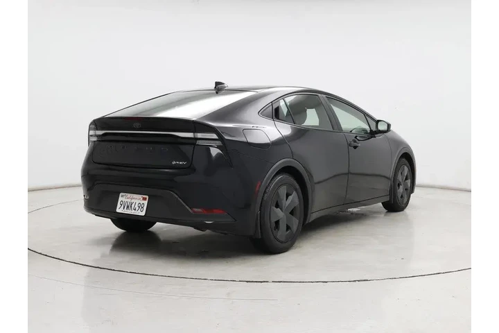 $34998 : Toyota Prius Plug-in Hybrid image 8