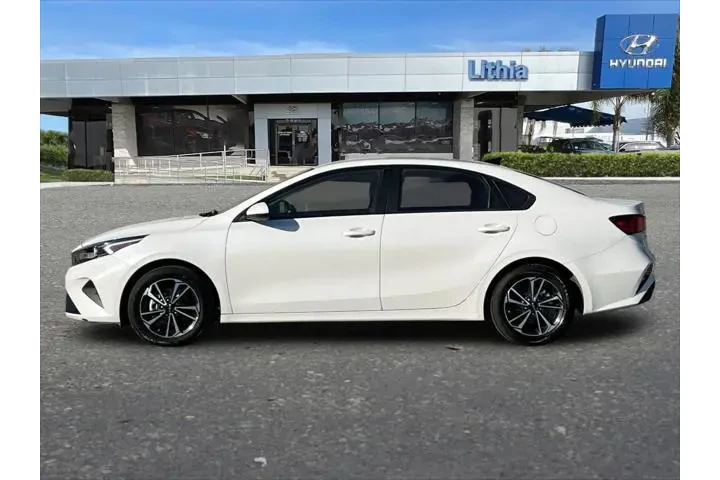 $18399 : Kia Forte 2024 LXS 4dr Sedan image 6