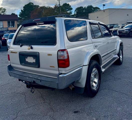 $4200 : 2000 4Runner SR5 image 6