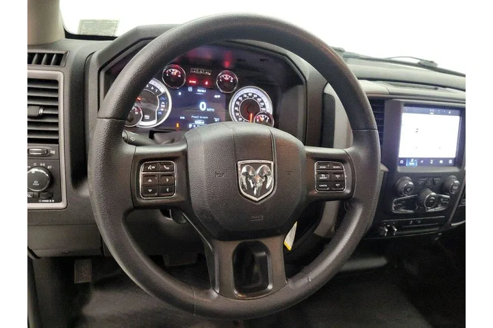 $28998 : Ram 1500 Classic 2023 4x4 Tr image 10