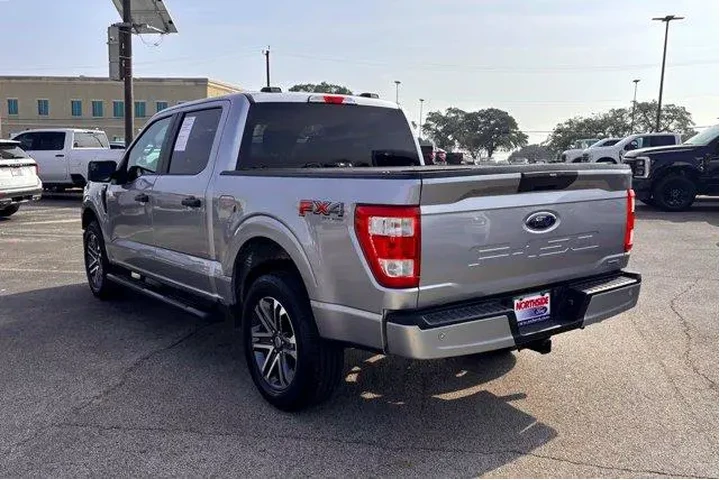 $27977 : Ford F-150 2021 4x4 XL 4dr S image 9