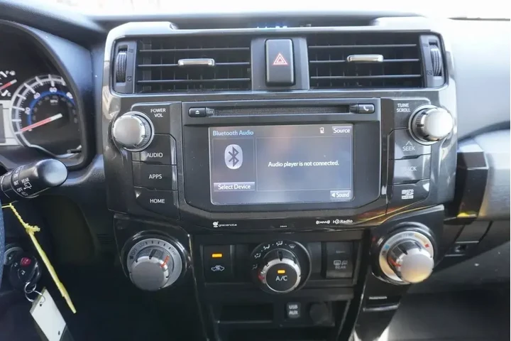 $29788 : Toyota 4Runner 2019 4x4 TRD image 8