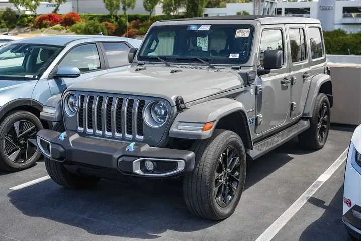 $28995 : Jeep Wrangler 2023 4x4 Sahar image 5