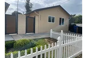 $2000 : Charming 2bed for rent in LA thumbnail