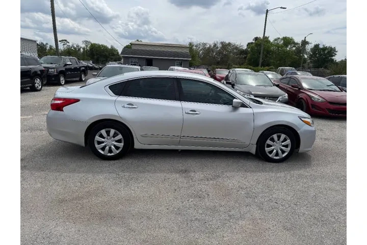$6497 : 2016 Altima 2.5 S image 5