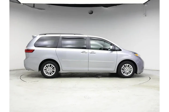 $34998 : Toyota Sienna 2017 XLE 8-Pas image 7